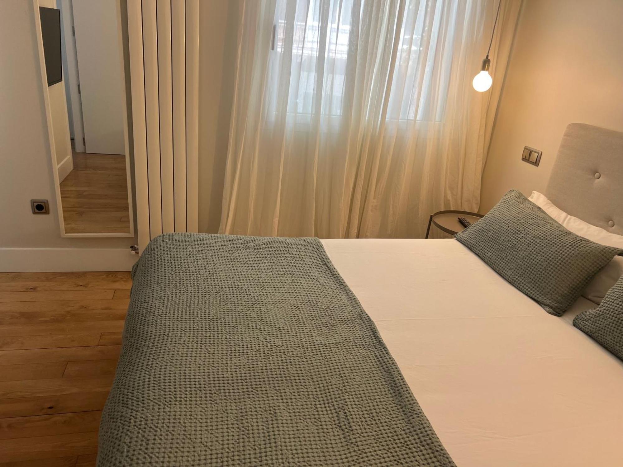 Duplex De Lujo Junto Al Bernabeu Real Madrid Villa Buitenkant foto